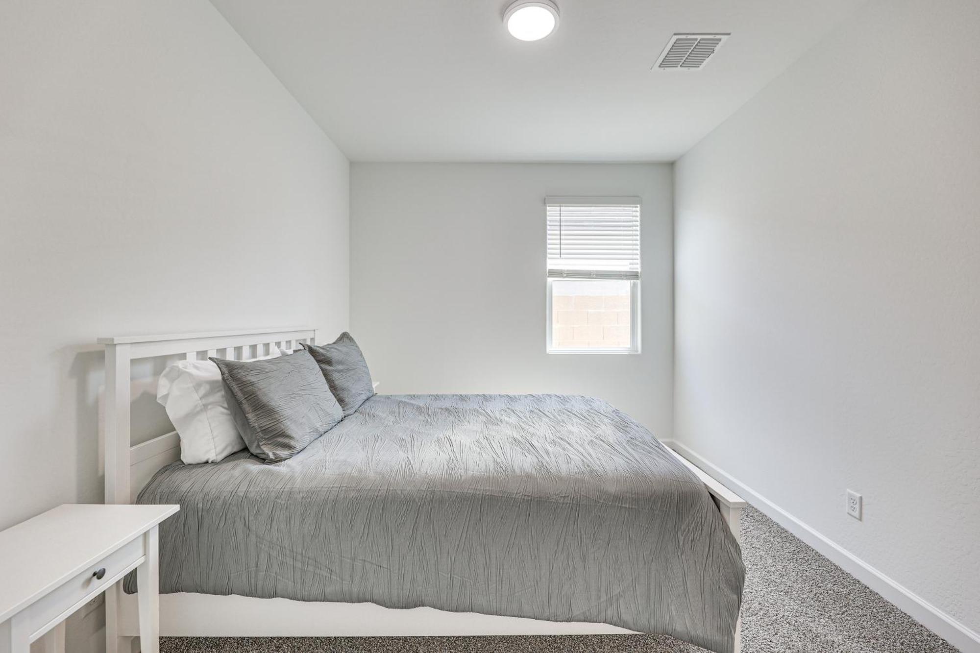 Maricopa Home With Putting Green And Covered Patio! エクステリア 写真